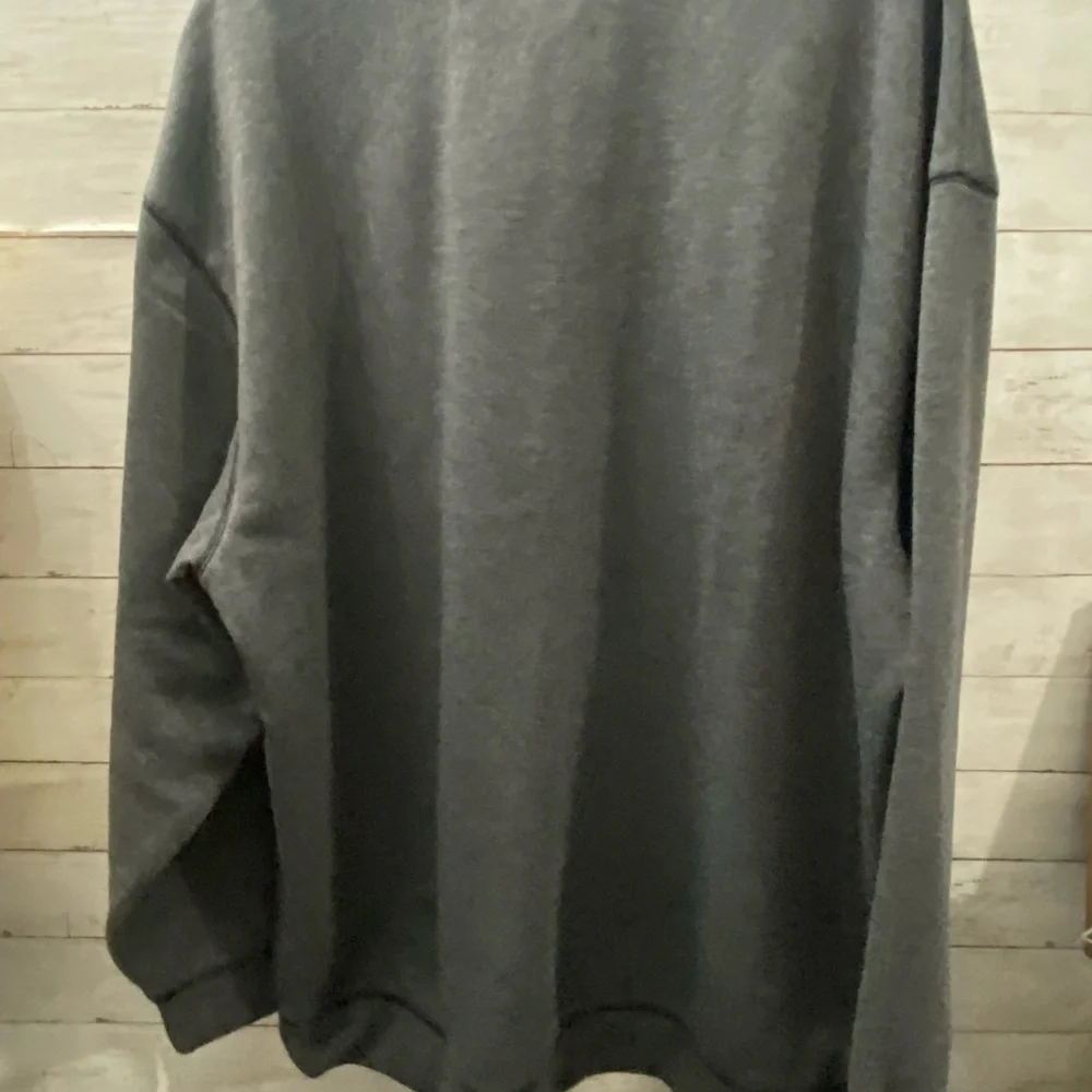 Reebok Men's Charcoal Crewneck Sweatshirt‎ NWT